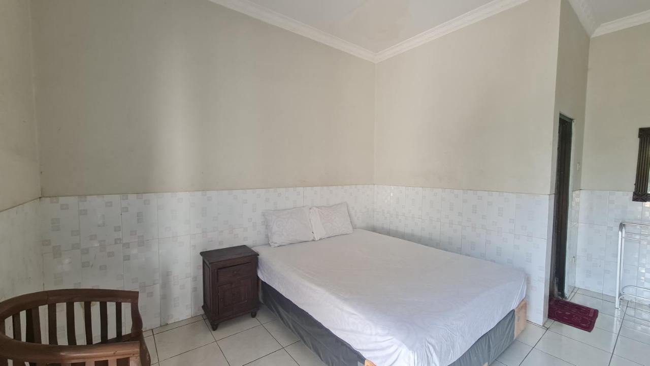 OYO 90831 Hotel Gardenia Prambanan Solo Buitenkant foto