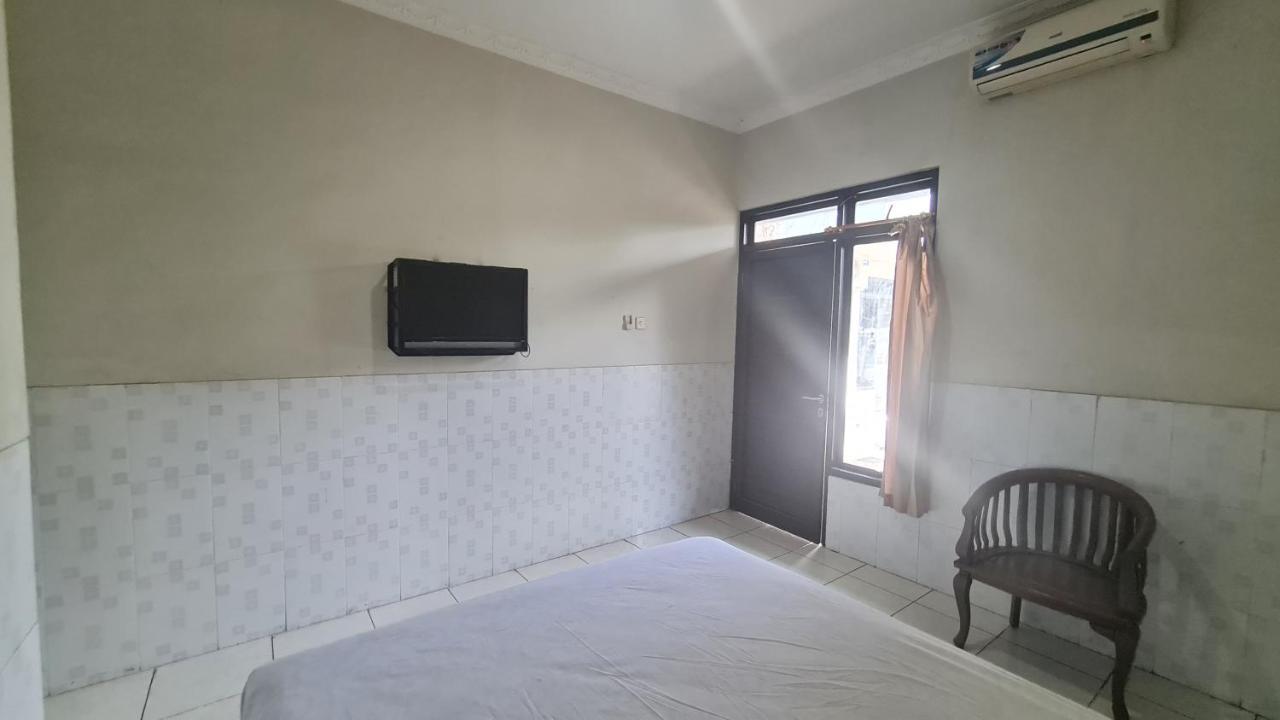 OYO 90831 Hotel Gardenia Prambanan Solo Buitenkant foto